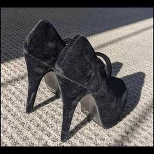 Black velvet pumps